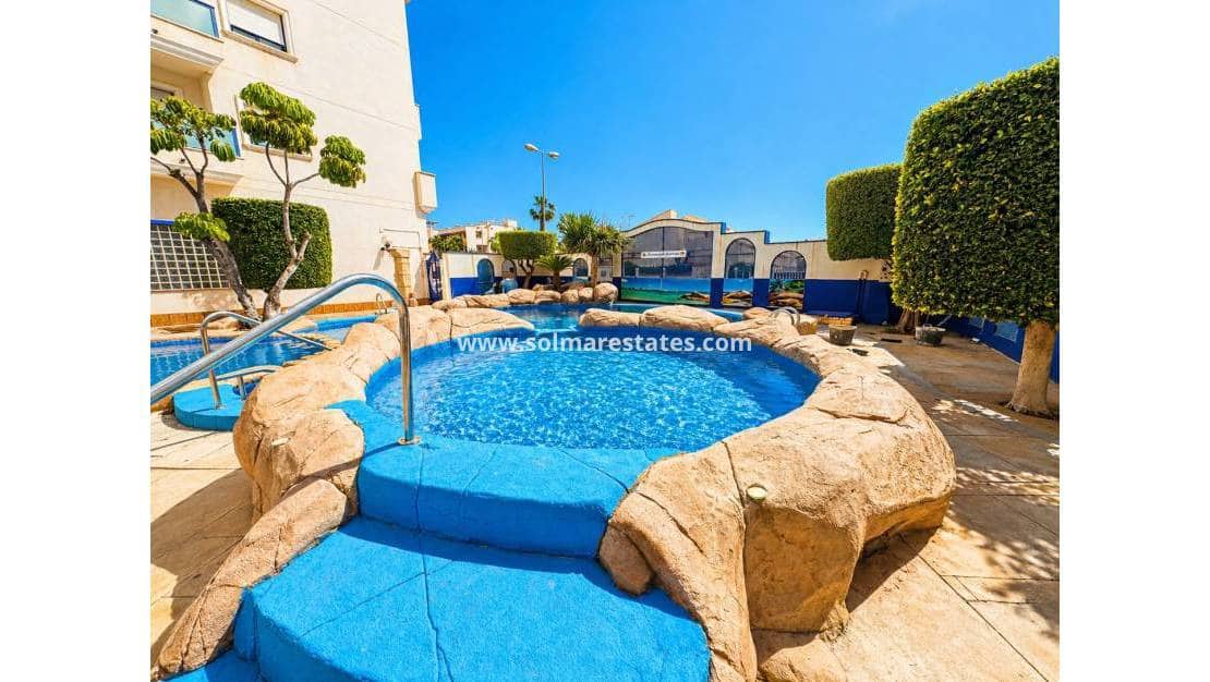 2 chambre Appartement à vendre à Cabo Roig avec piscine - 185 000 € (Ref: 9867675)