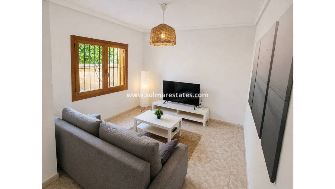 2 soveværelse Lejlighed til salg i Playa Flamenca med swimmingpool - € 185.000 (Ref: 9867676)