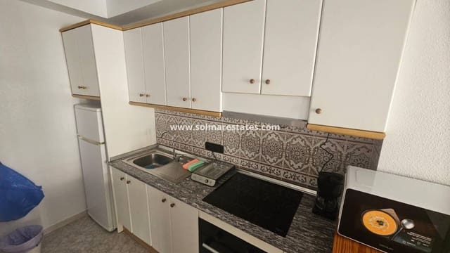 2 soveværelse Lejlighed til salg i Playa Flamenca, Orihuela med swimmingpool - € 185.000 (Ref: 9867676)