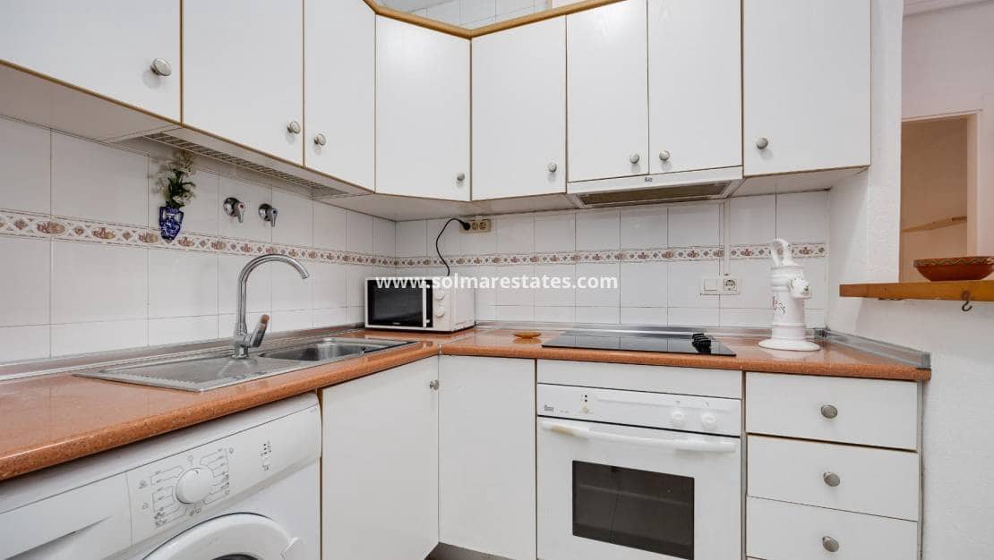 2 quarto Apartamento para venda em Torrevieja com piscina - 137 900 € (Ref: 9867677)