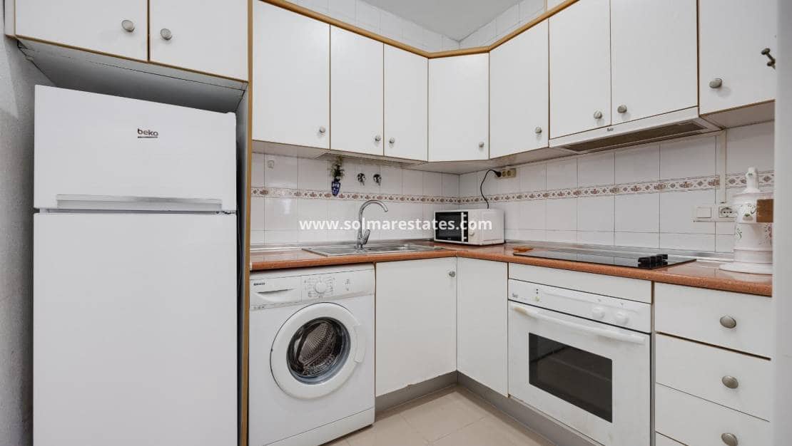 2 quarto Apartamento para venda em Torrevieja com piscina - 137 900 € (Ref: 9867677)