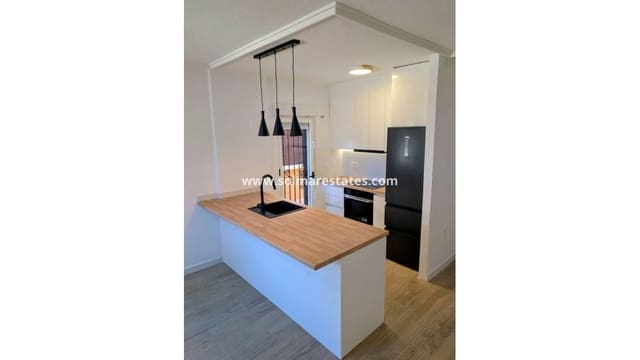 3 soveværelse Byhus til salg i Los Altos med swimmingpool - € 259.000 (Ref: 9867680)