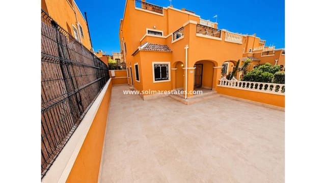 3 soveværelse Byhus til salg i Los Altos med swimmingpool - € 259.000 (Ref: 9867680)