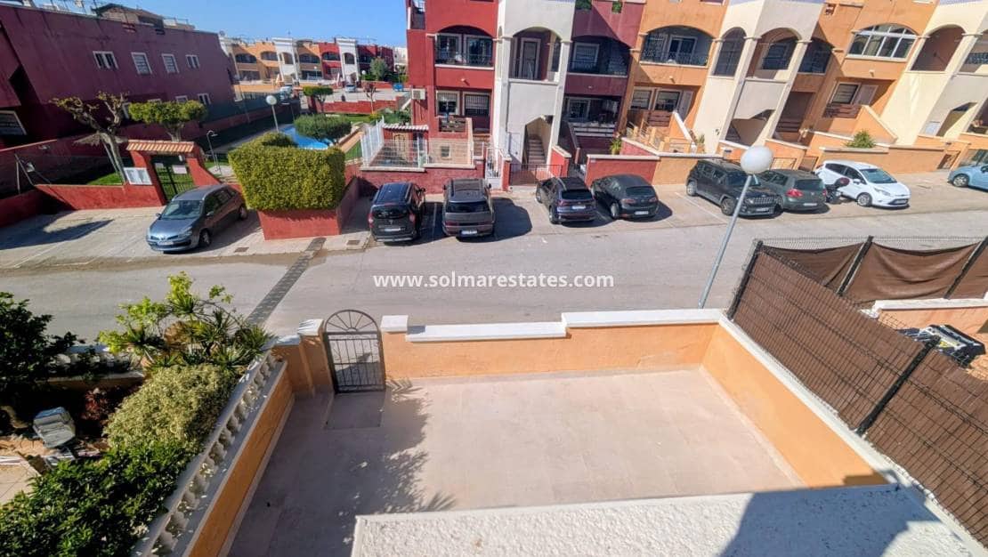 3 soveværelse Byhus til salg i Los Altos med swimmingpool - € 259.000 (Ref: 9867680)