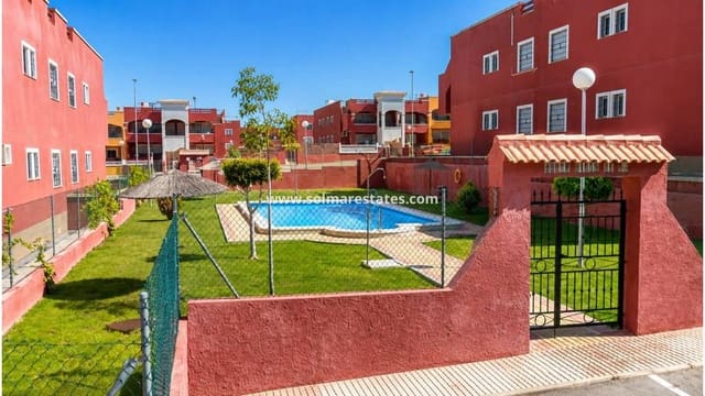 3 soveværelse Byhus til salg i Los Altos med swimmingpool - € 259.000 (Ref: 9867680)