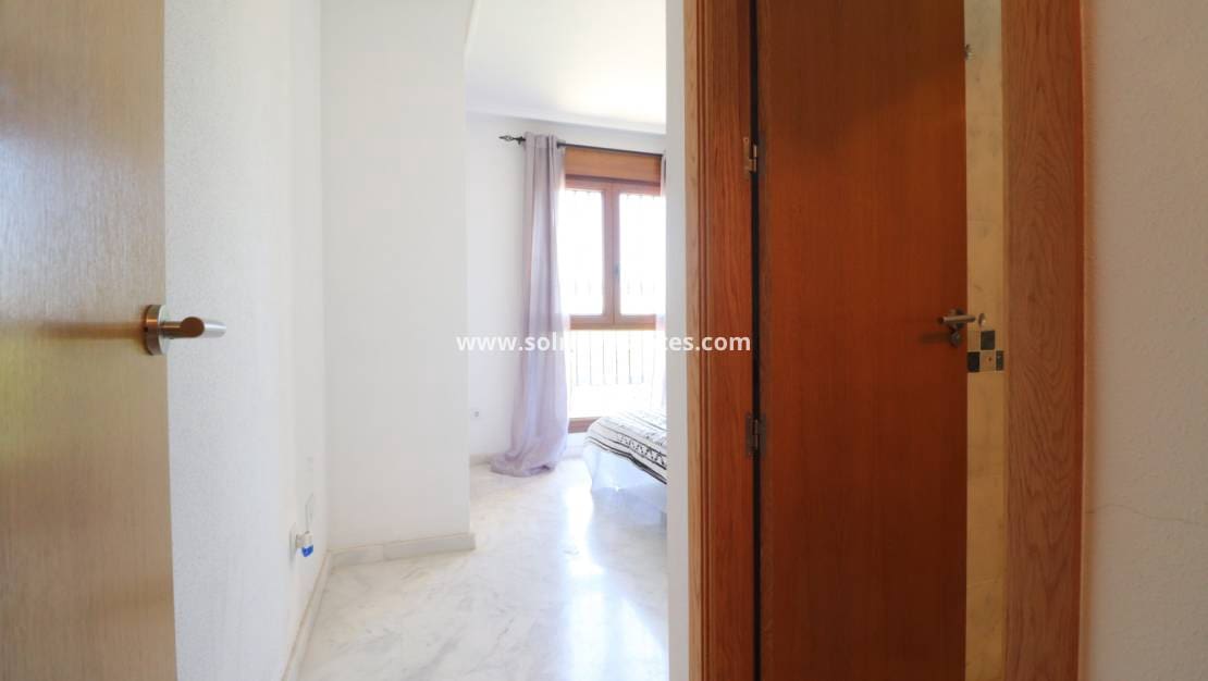 2 Zimmer Bungalow zu verkaufen in Algorfa mit Pool - 229.850 € (Ref: 9867799)