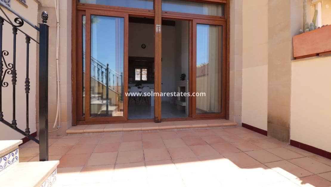 2 Zimmer Bungalow zu verkaufen in Algorfa mit Pool - 229.850 € (Ref: 9867799)