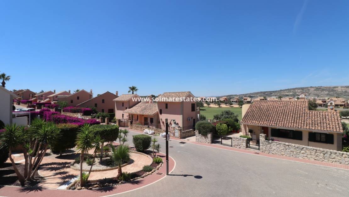 2 Zimmer Bungalow zu verkaufen in Algorfa mit Pool - 229.850 € (Ref: 9867799)
