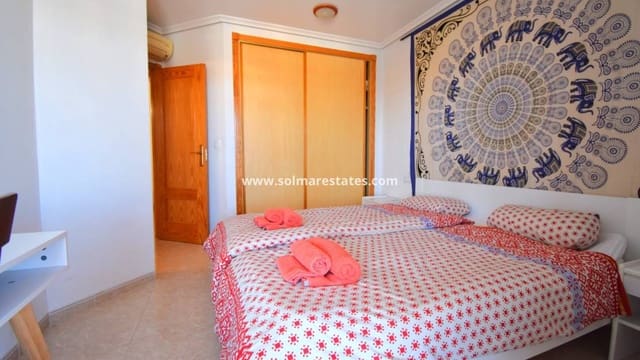 3 soveværelse Lejlighed til salg i Playa Flamenca, Orihuela med swimmingpool - € 240.000 (Ref: 9867800)