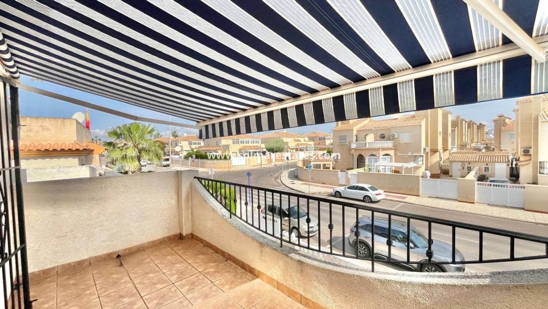 3 chambre Villa/Maison Semi-Mitoyenne à vendre à Playa Flamenca avec piscine - 229 000 € (Ref: 9872101)
