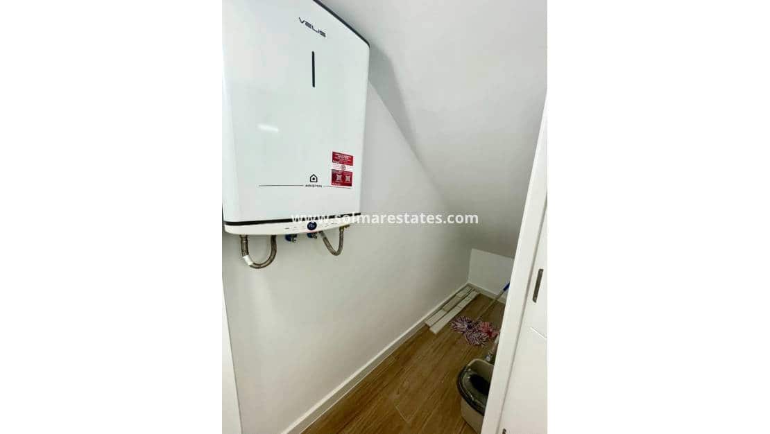 3 bedroom Townhouse for sale in Daya Vieja - € 165,900 (Ref: 9872391)