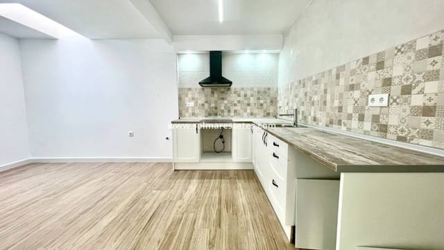 3 bedroom Townhouse for sale in Daya Vieja - € 165,900 (Ref: 9872391)