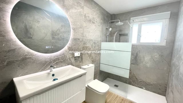 3 bedroom Townhouse for sale in Daya Vieja - € 165,900 (Ref: 9872391)