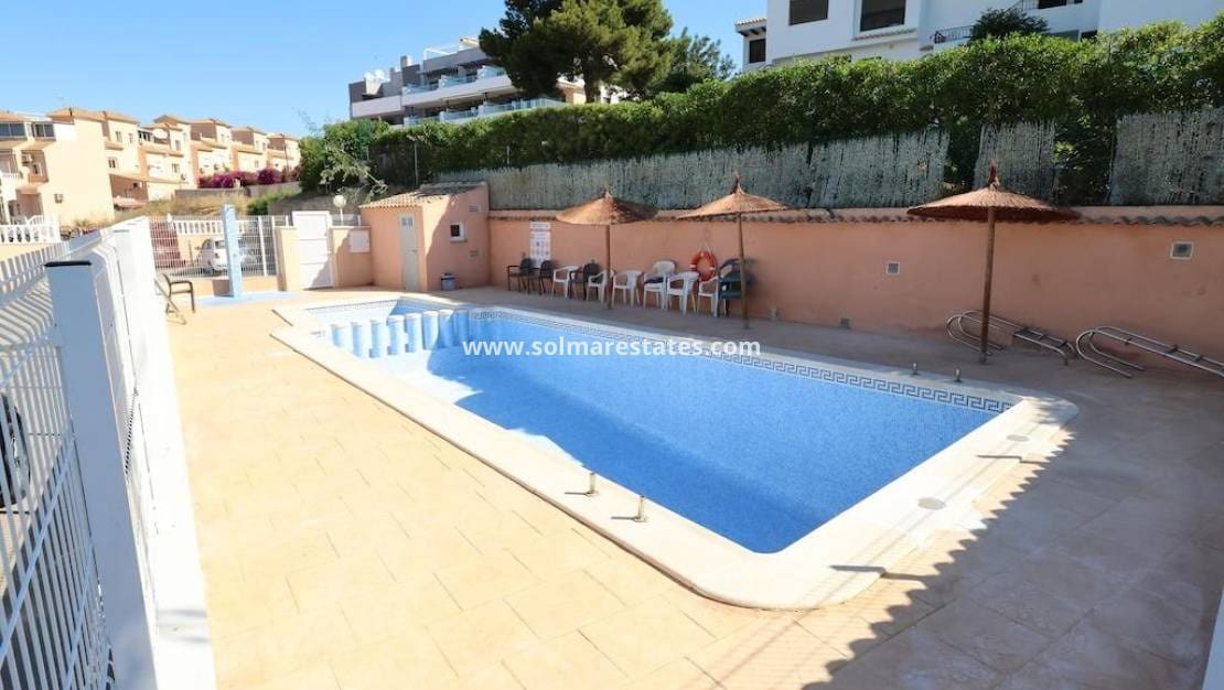3 chambre Maison de Ville à vendre à Playa Flamenca avec piscine - 285 000 € (Ref: 9872394)