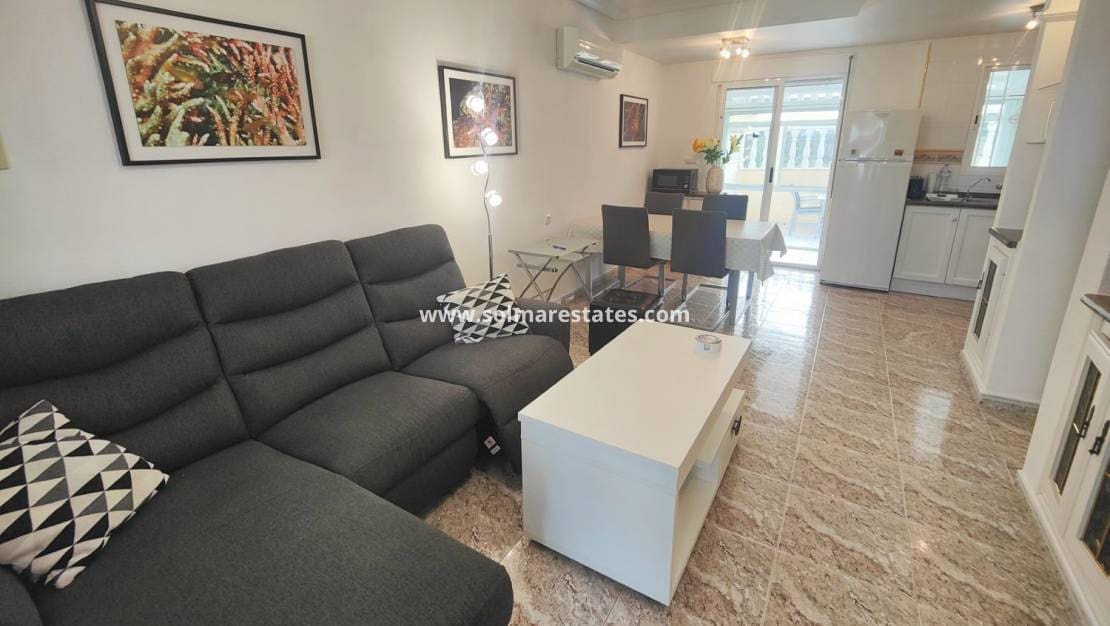 2 camera da letto Villetta Bifamiliare in vendita in Cabo Roig con piscina - 199.990 € (Rif: 9872395)