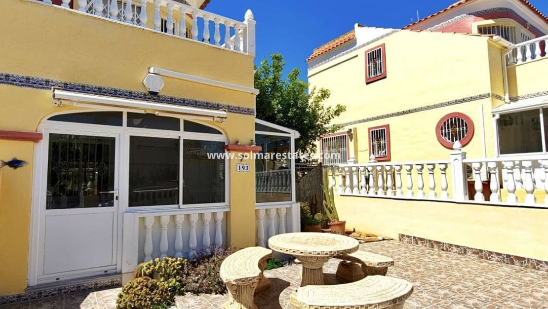 2 camera da letto Villetta Bifamiliare in vendita in Cabo Roig con piscina - 199.990 € (Rif: 9872395)