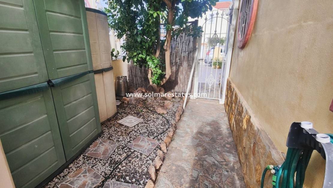 2 camera da letto Villetta Bifamiliare in vendita in Cabo Roig con piscina - 199.990 € (Rif: 9872395)