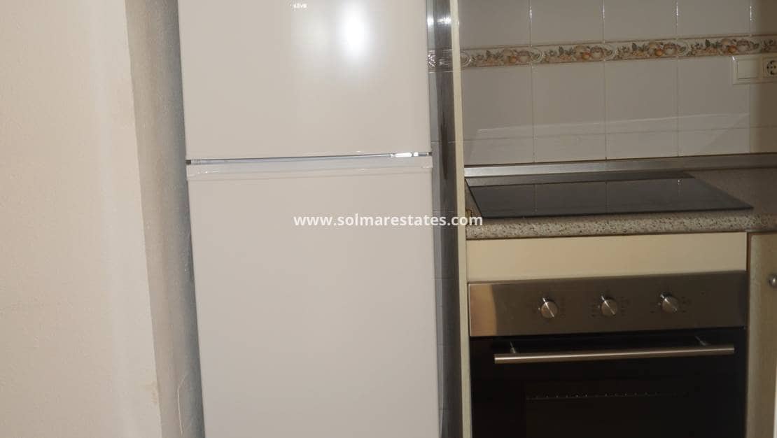 Apartamento de 2 habitaciones en La Zenia en venta con piscina - 169.950 € (Ref: 9872515)