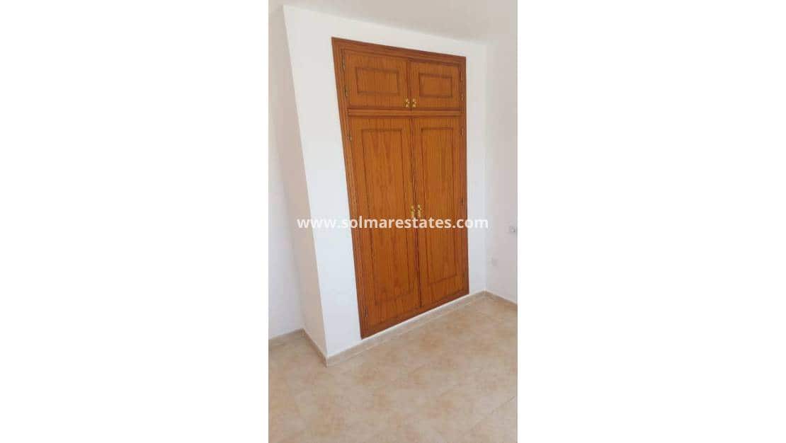 Apartamento de 2 habitaciones en La Zenia en venta con piscina - 169.950 € (Ref: 9872515)