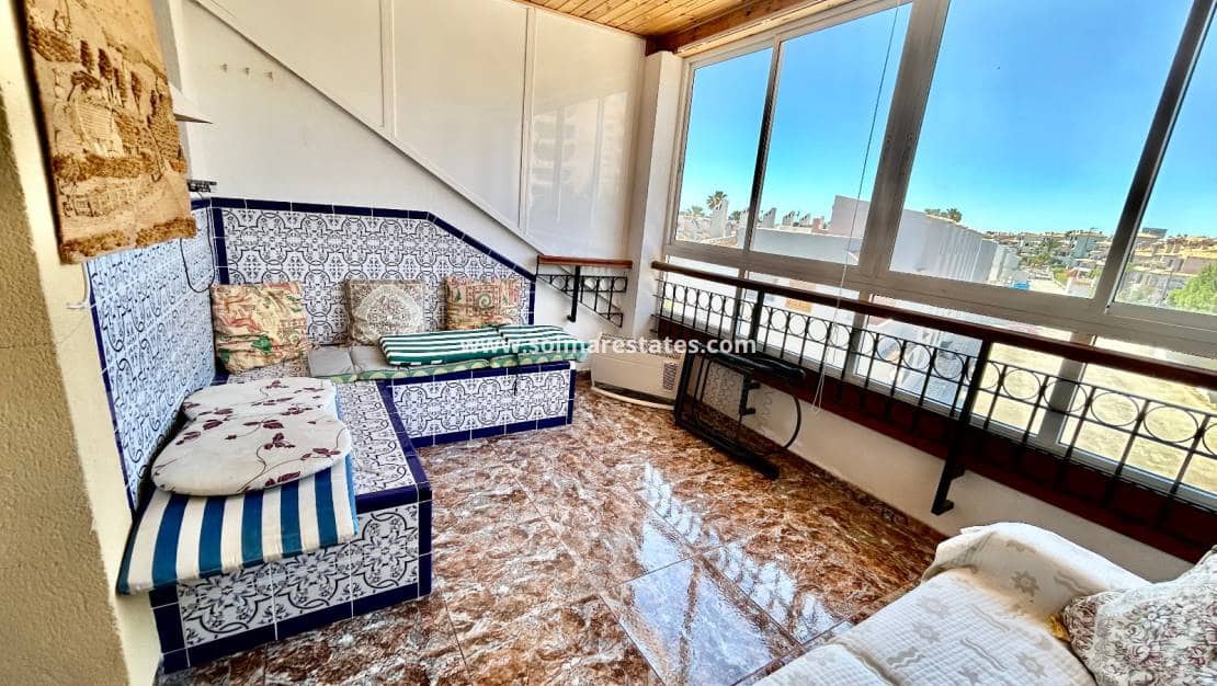 3 slaapkamer Huis te koop in La Zenia met zwembad - € 250.000 (Ref: 9874179)