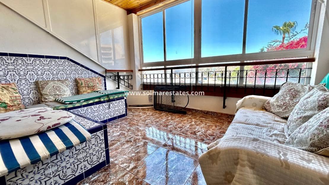 3 slaapkamer Huis te koop in La Zenia met zwembad - € 250.000 (Ref: 9874179)