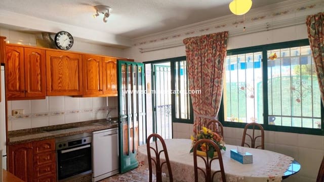 3 slaapkamer Huis te koop in La Zenia, Orihuela met zwembad - € 250.000 (Ref: 9874179)