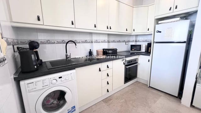 2 makuuhuone Huoneisto myytävänä paikassa Los Altos mukana uima-altaan - 169 000 € (Ref: 9876709)
