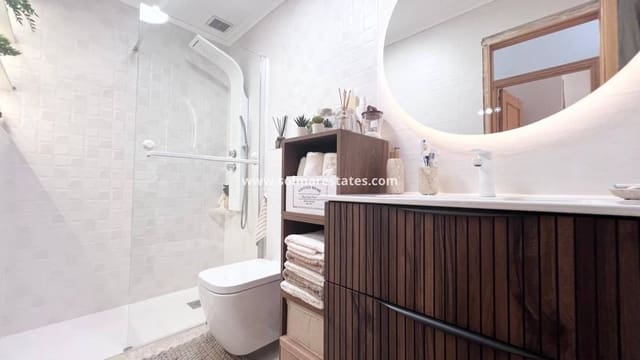 2 makuuhuone Huoneisto myytävänä paikassa Los Altos mukana uima-altaan - 169 000 € (Ref: 9876709)
