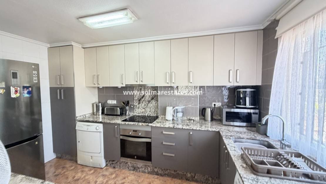 2 bedroom Semi-detached Villa for sale in La Zenia with pool - € 269,000 (Ref: 9876838)