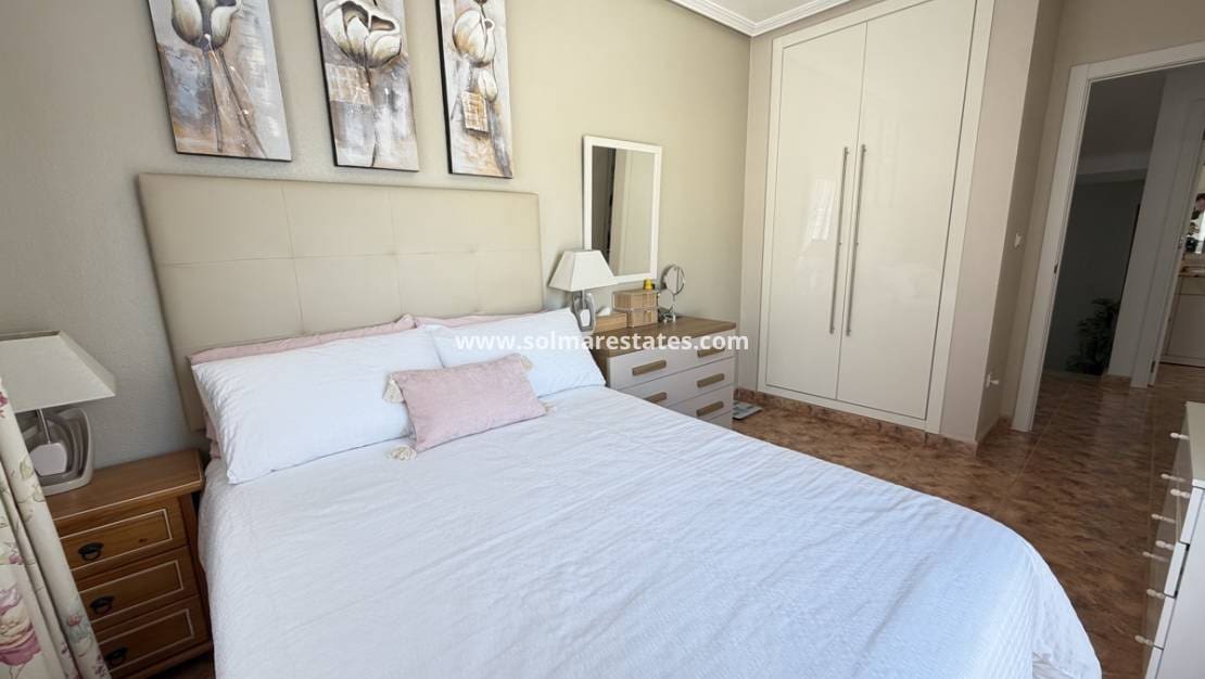 2 bedroom Semi-detached Villa for sale in La Zenia with pool - € 269,000 (Ref: 9876838)