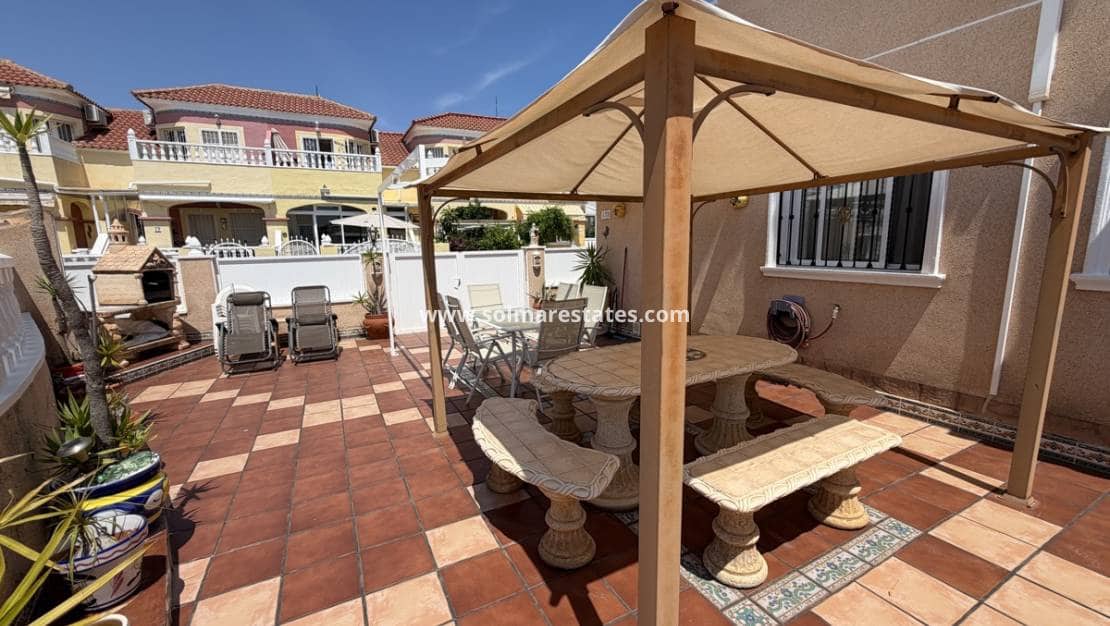 2 bedroom Semi-detached Villa for sale in La Zenia with pool - € 269,000 (Ref: 9876838)