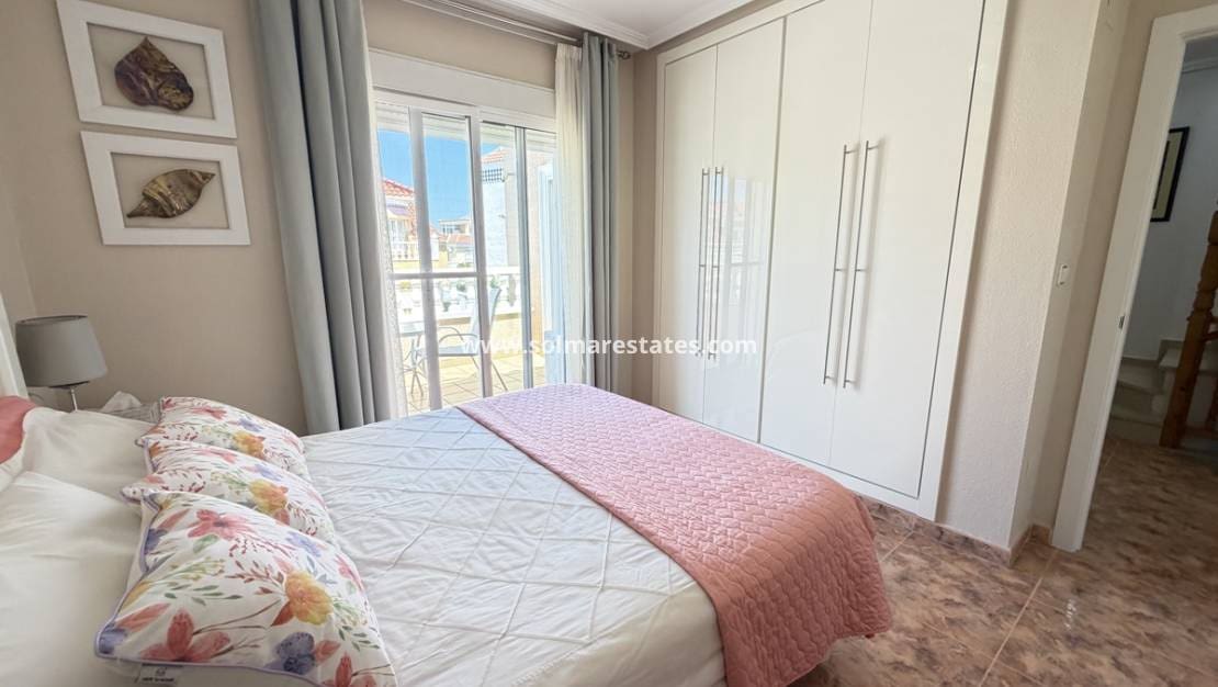 2 bedroom Semi-detached Villa for sale in La Zenia with pool - € 269,000 (Ref: 9876838)