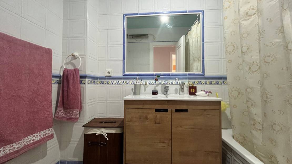 3 slaapkamer Huis te koop in Playa Flamenca met zwembad - € 259.995 (Ref: 9877441)