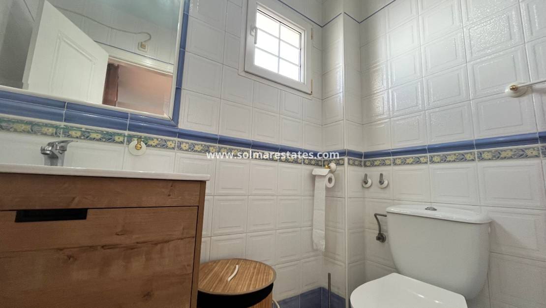 3 slaapkamer Huis te koop in Playa Flamenca met zwembad - € 259.995 (Ref: 9877441)