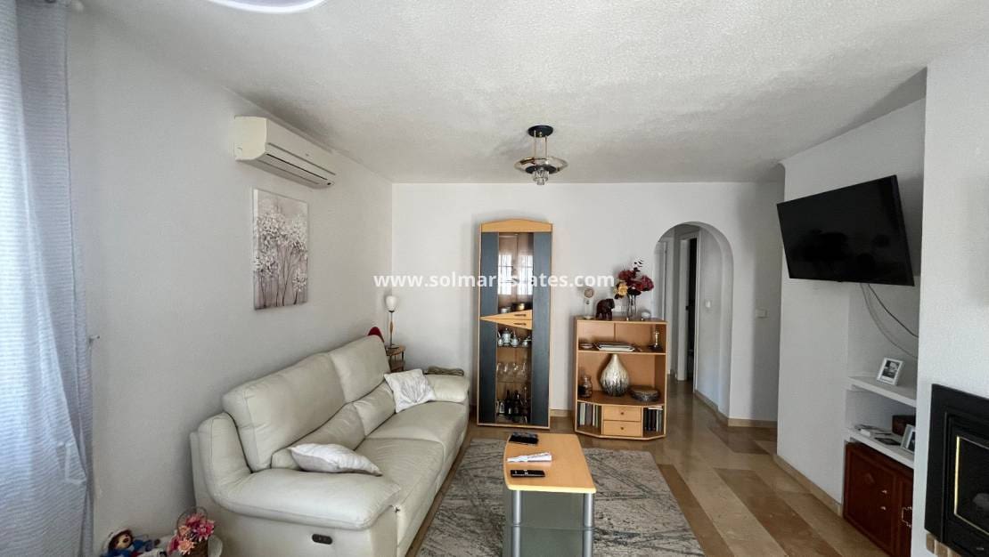 3 slaapkamer Huis te koop in Playa Flamenca met zwembad - € 259.995 (Ref: 9877441)