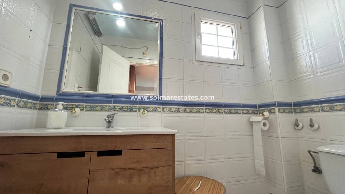 3 slaapkamer Huis te koop in Playa Flamenca met zwembad - € 259.995 (Ref: 9877441)