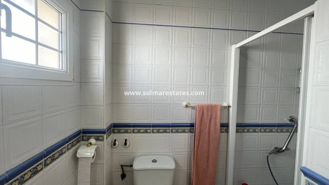 3 slaapkamer Huis te koop in Playa Flamenca met zwembad - € 259.995 (Ref: 9877441)