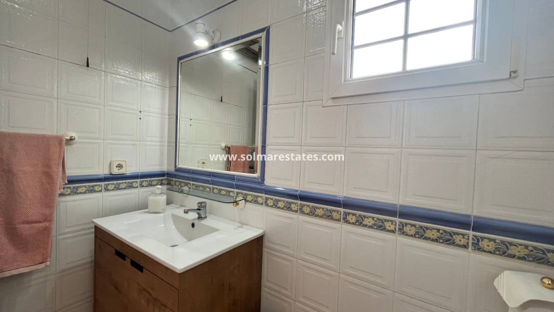 3 slaapkamer Huis te koop in Playa Flamenca met zwembad - € 259.995 (Ref: 9877441)
