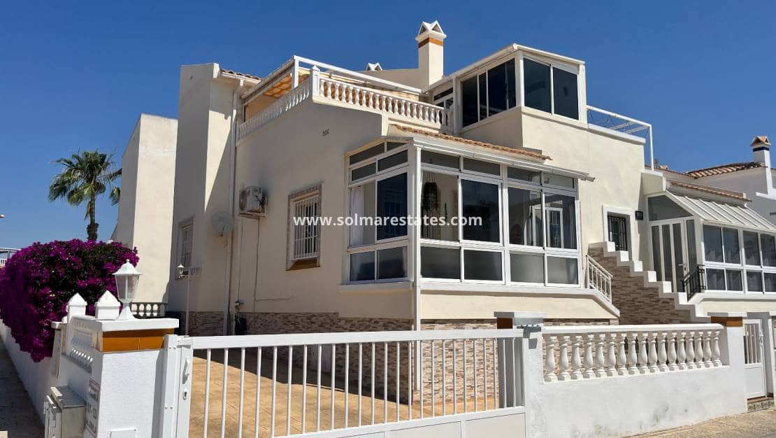 3 slaapkamer Huis te koop in Playa Flamenca met zwembad - € 259.995 (Ref: 9877441)
