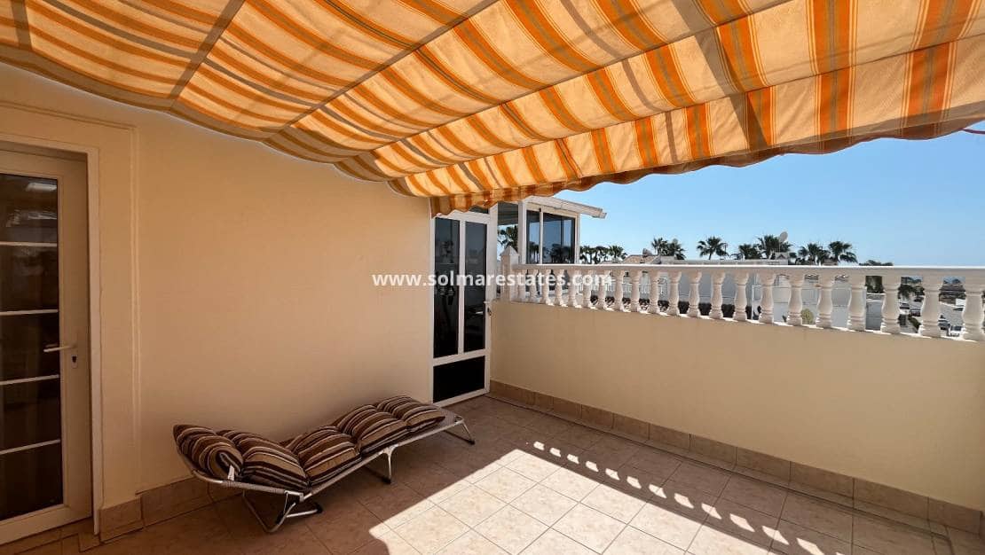 3 slaapkamer Huis te koop in Playa Flamenca met zwembad - € 259.995 (Ref: 9877441)