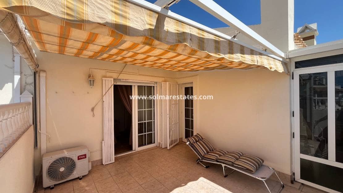 3 slaapkamer Huis te koop in Playa Flamenca met zwembad - € 259.995 (Ref: 9877441)