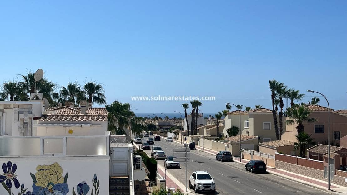 3 slaapkamer Huis te koop in Playa Flamenca met zwembad - € 259.995 (Ref: 9877441)