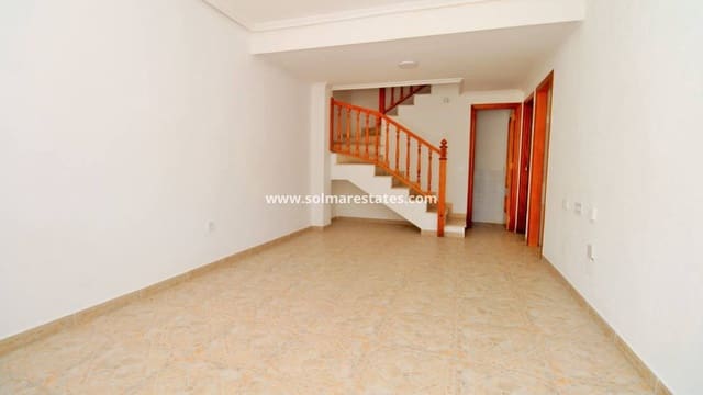 2 slaapkamer Huis te koop in Playa Flamenca, Orihuela met zwembad - € 215.000 (Ref: 9879874)