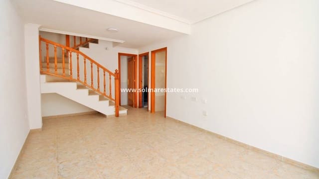 2 slaapkamer Huis te koop in Playa Flamenca, Orihuela met zwembad - € 215.000 (Ref: 9879874)
