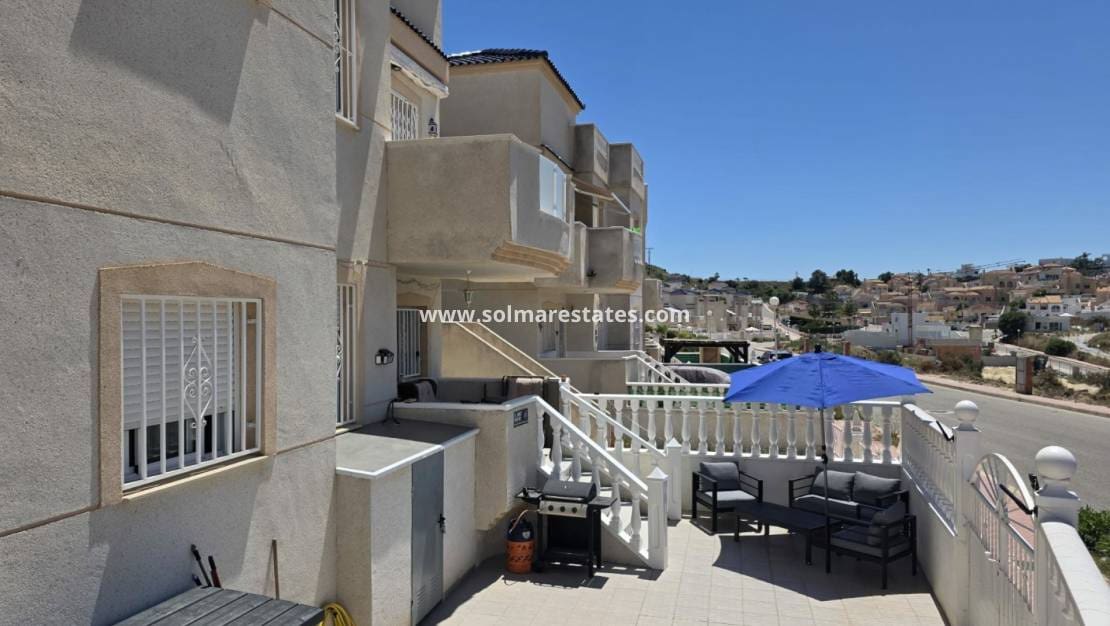 2 bedroom Apartment for sale in La Marquesa with pool - € 149,950 (Ref: 9882595)