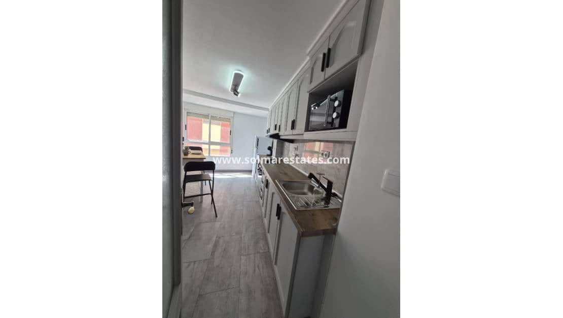 3 Zimmer Apartment zu verkaufen in Torrevieja - 268.000 € (Ref: 9888494)