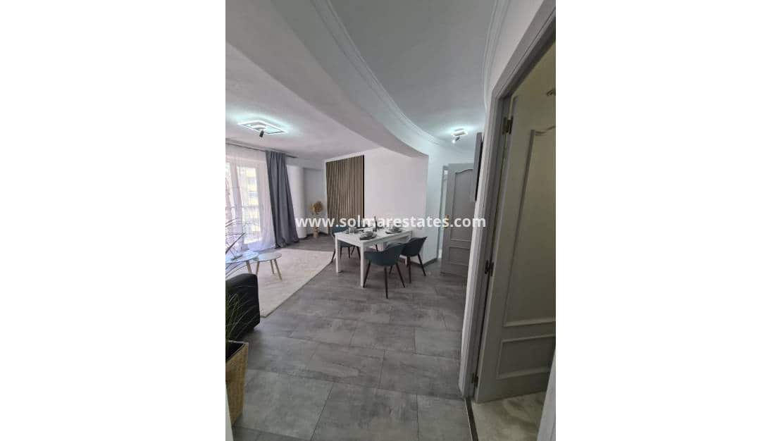 3 Zimmer Apartment zu verkaufen in Torrevieja - 268.000 € (Ref: 9888494)