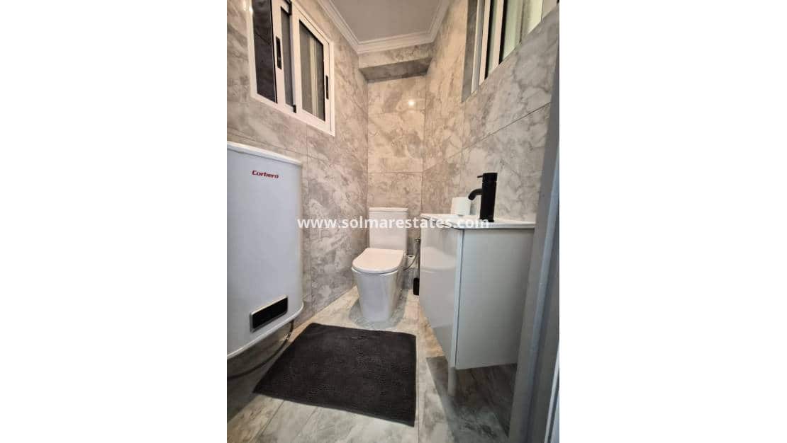 3 Zimmer Apartment zu verkaufen in Torrevieja - 268.000 € (Ref: 9888494)