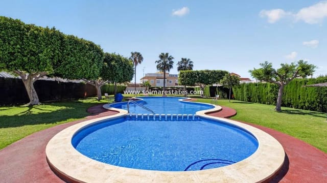Apartamento de 2 habitaciones en El Chaparral - La Siesta - La Torreta, Torrevieja en venta con piscina - 129.900 € (Ref: 9888638)