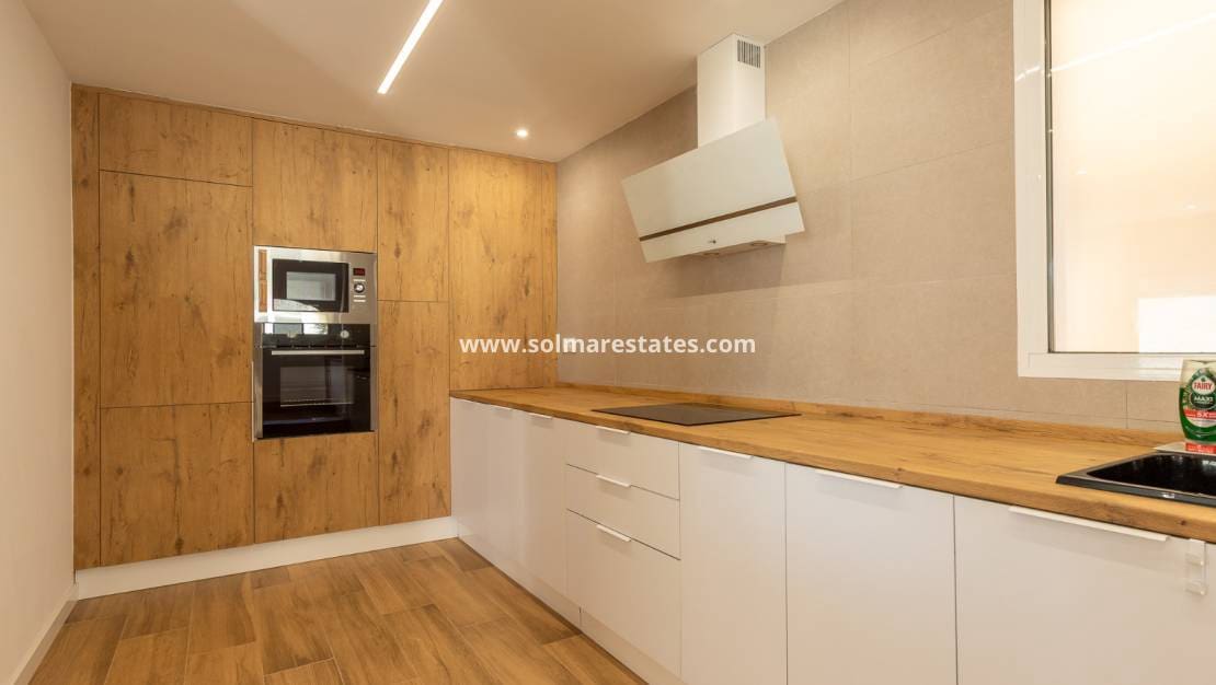 4 sypialnia Willa na sprzedaż w Los Balcones z basenem - 650 000 € (Ref: 9888639)